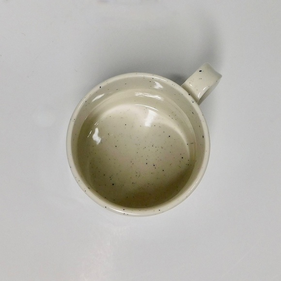 ANTHROPOLOGIE Quality Stoneware Buoyant Letters Monogram T Mug Watercolor - Picture 7 of 10